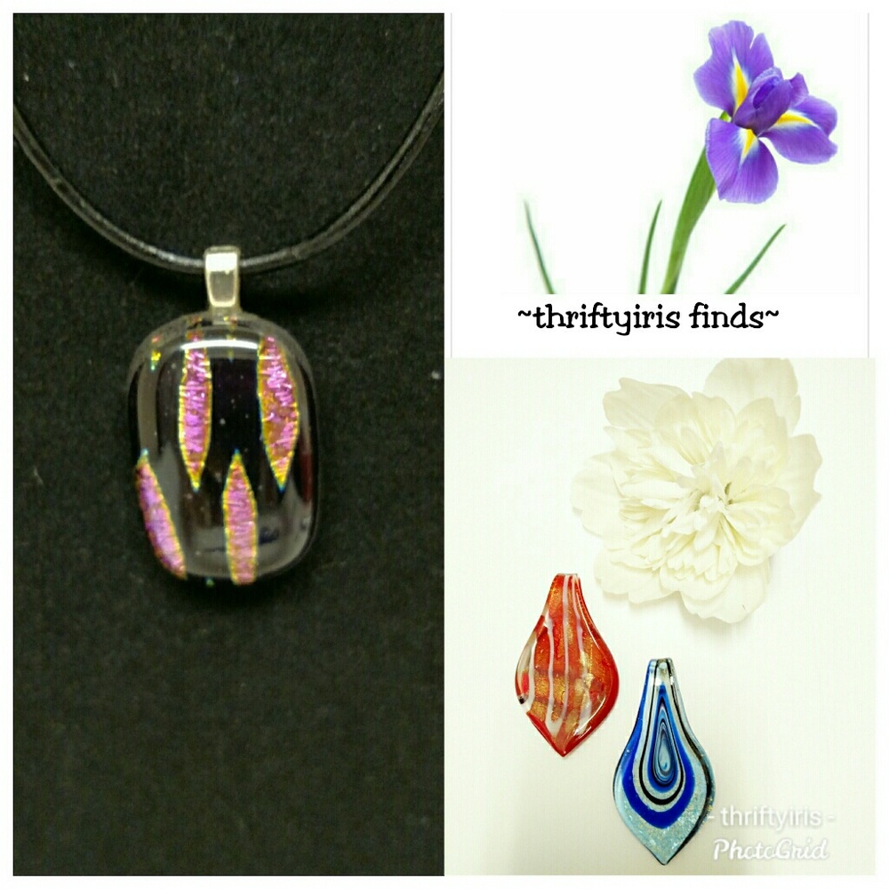 🌸NWOT-Handmade Glass & Acrylic Pendants-3